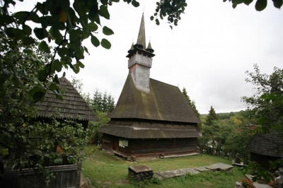 Biserica de lemn din Budești Josani